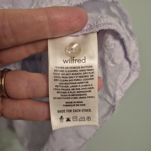 Wilfred Aritzia Women's Boho Purple Floral Sheer Cropped Blouse Size XXS-S - Picture 5 of 6